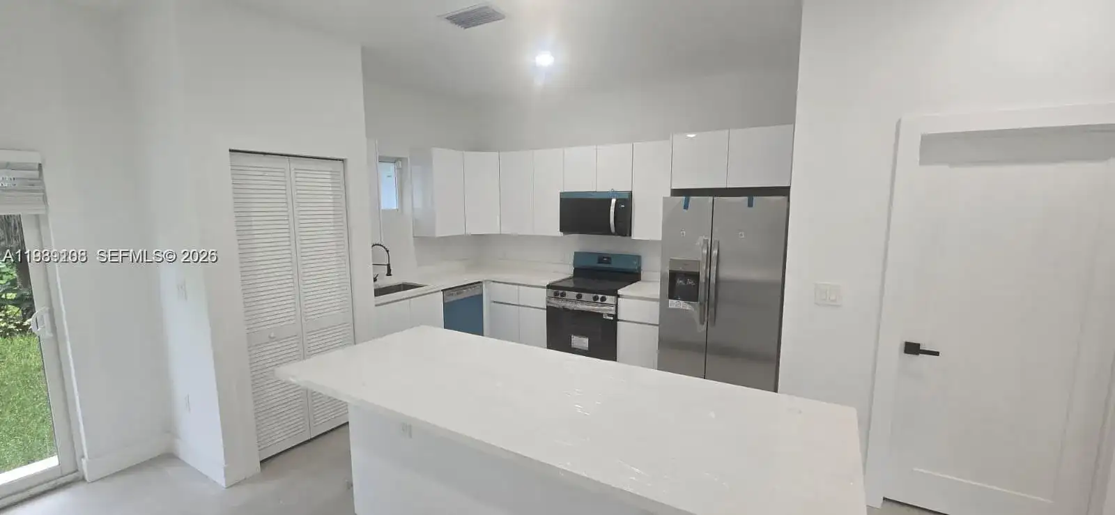 141 NW 11th St # 0, Pompano Beach FL 33060 photo 2