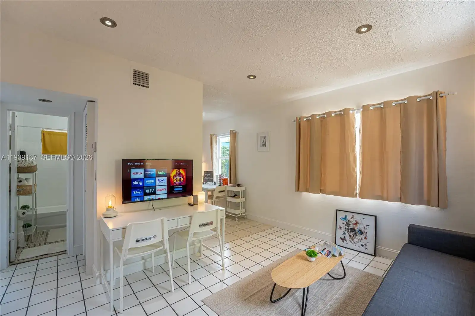 7031 NW 6th Ct, Miami FL 33150 photo 2