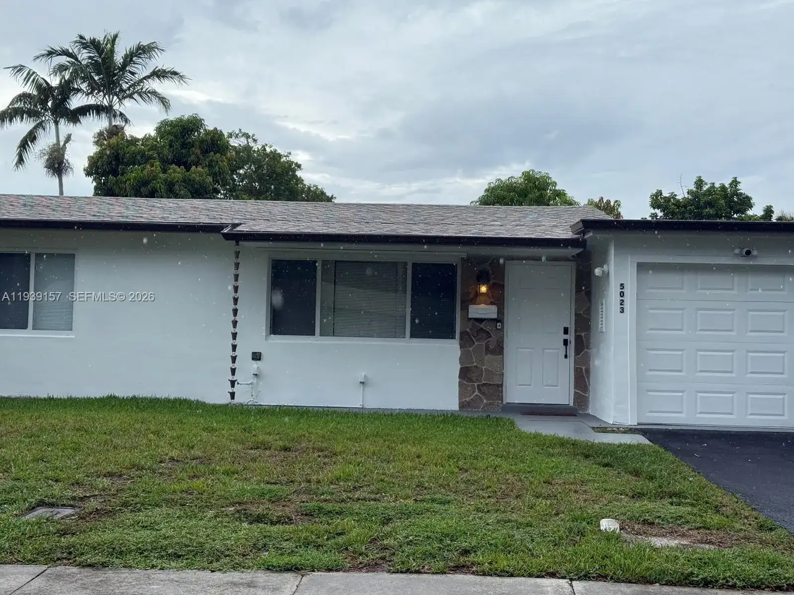 5023 SW 93rd Ave, Cooper City FL 33328 photo 2
