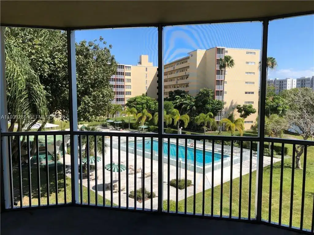 1750 NE 191st St # 1, Miami FL 33179 photo 2
