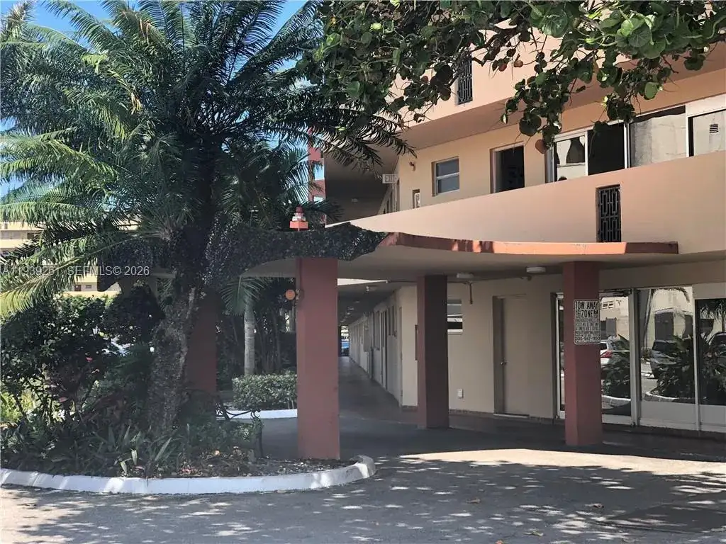 1750 NE 191st St # 1, Miami FL 33179 photo 5