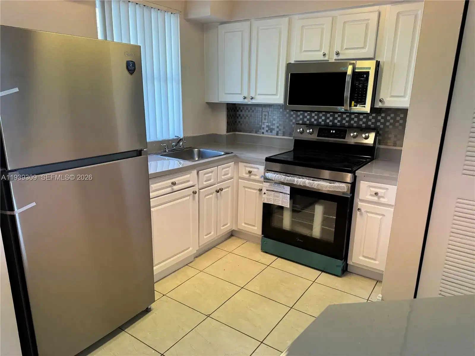 6045 NW 186th St # 323, Hialeah FL 33015 photo 3