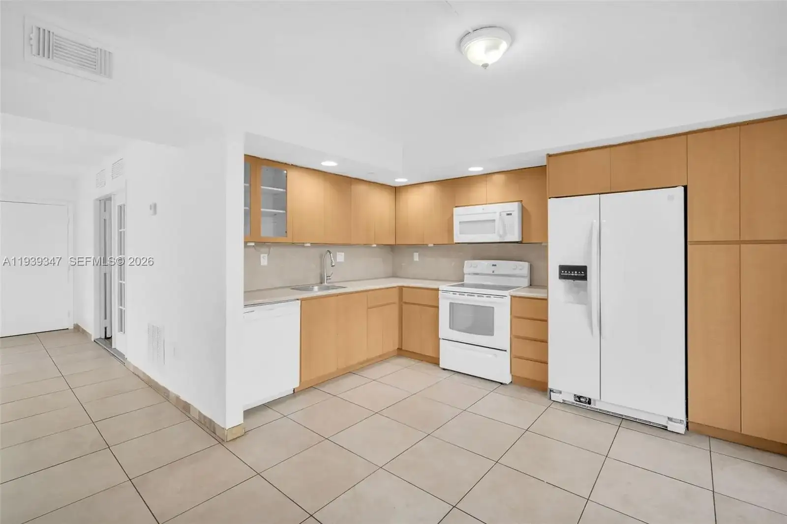8540 SW 133rd Ave Rd # 312, Miami FL 33183 photo 4