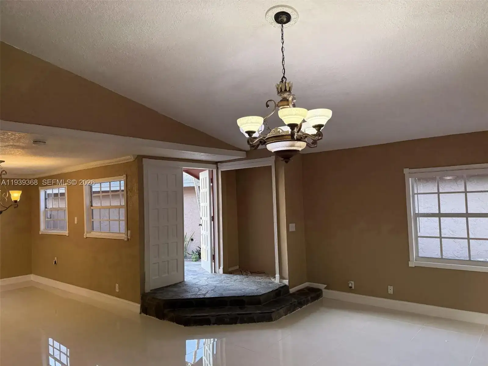 8071 SW 24th PL, Miramar FL 33025 photo 4