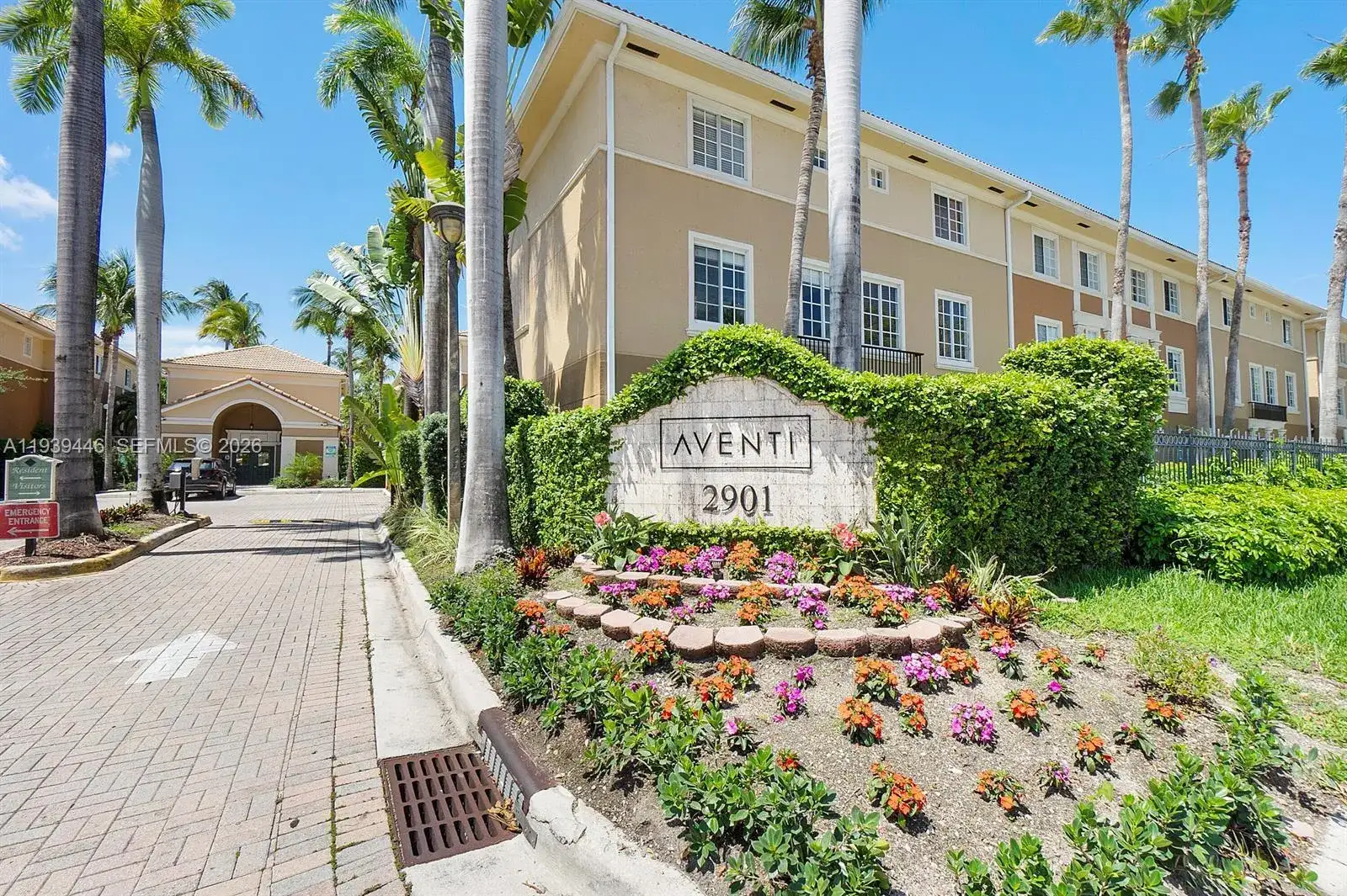 2861 NE 185th St # 302, Aventura FL 33180 photo 5