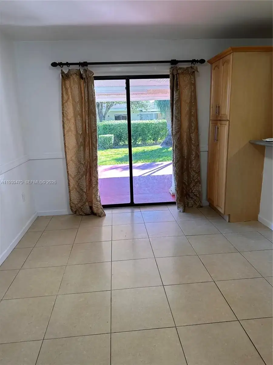 9840 SW 163rd St, Miami FL 33157 photo 5