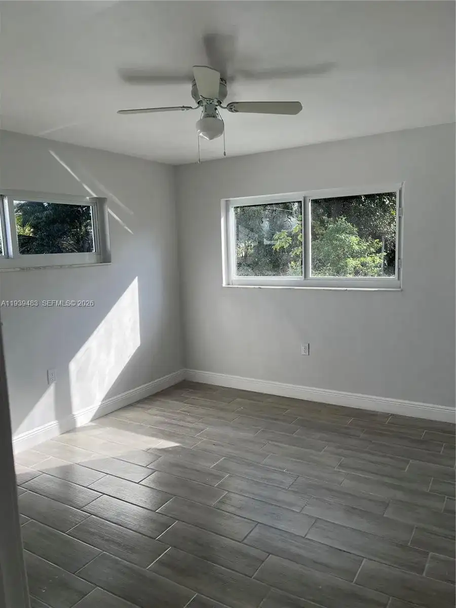 1386 NW 38th St # 1, Miami FL 33142 photo 3