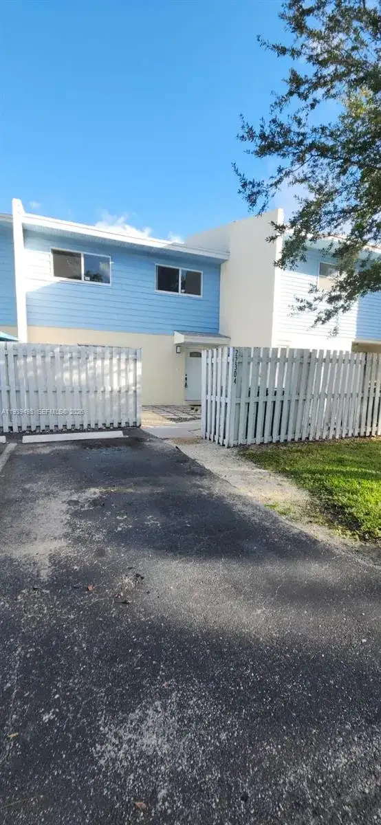 22304 SW 103rd Ct # 22304, Cutler Bay FL 33190 photo 2