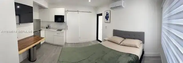 910 SW 8th Ave # b, Miami FL 33130 photo 2