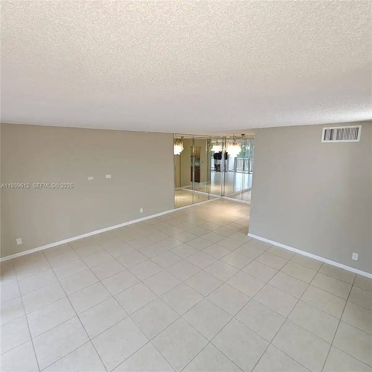7051 Environ Blvd # 433, Lauderhill FL 33319 photo 3