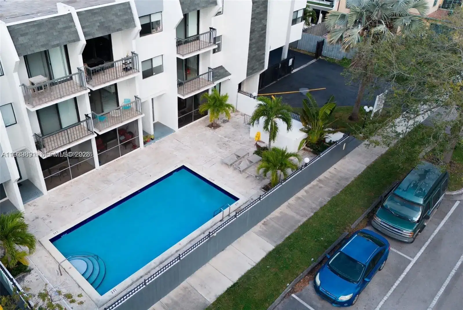 2345 NE 135th St # 206, North Miami FL 33181 photo 4