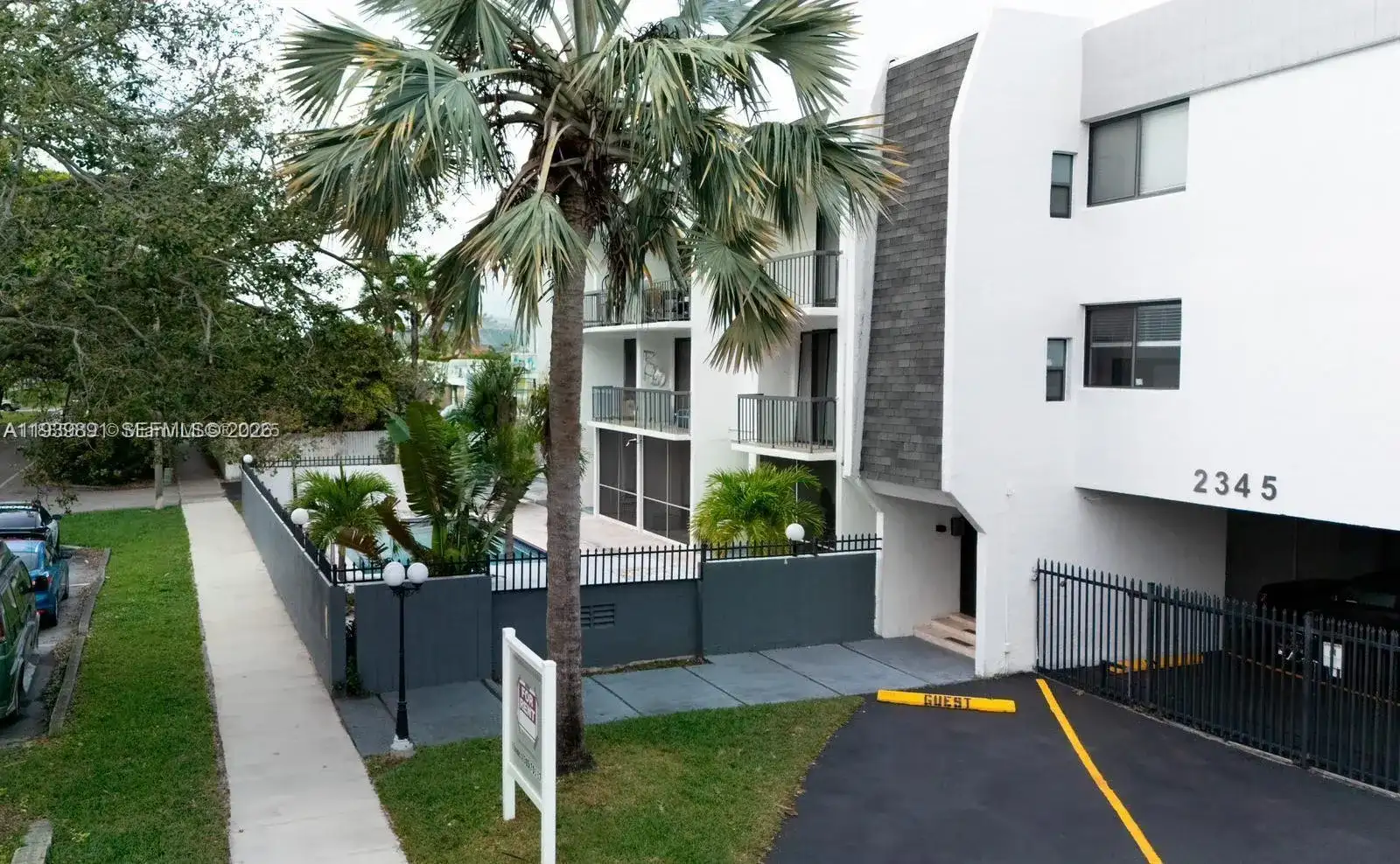2345 NE 135th St # 206, North Miami FL 33181 photo 5