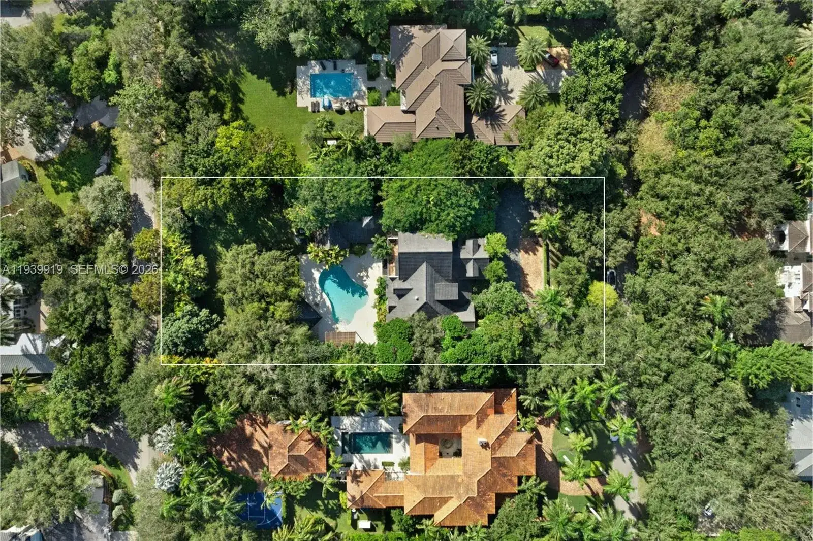 10001 SW 60th Ct, Pinecrest FL 33156 photo 2