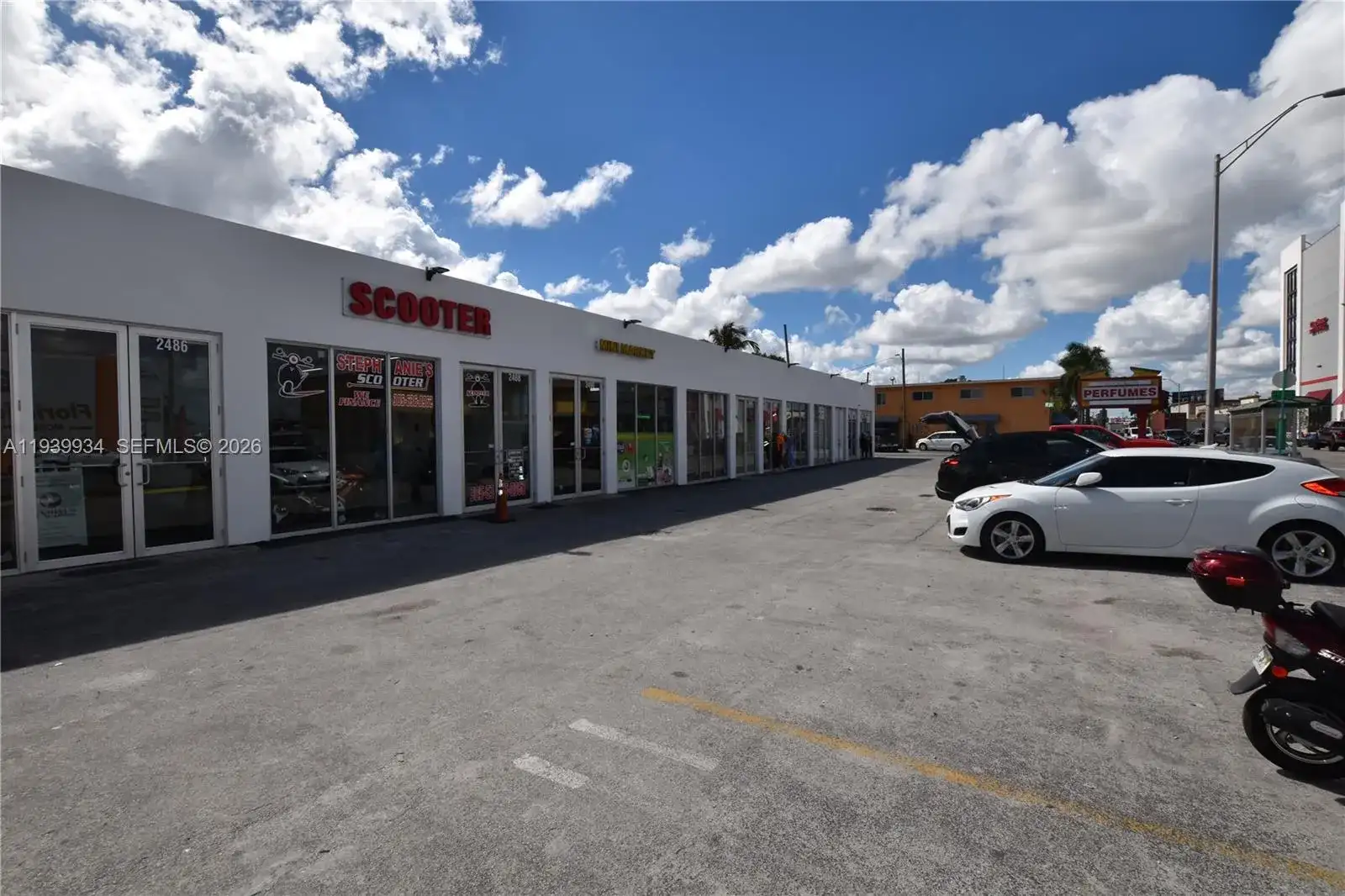 2494 NW 20th St, Miami FL 33142 photo 2
