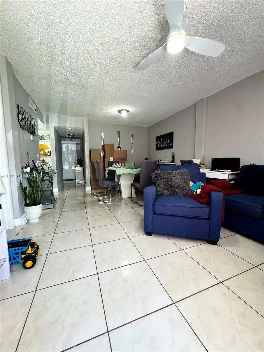 19729 SW 114th Ave # 250, Miami FL 33157 photo 3