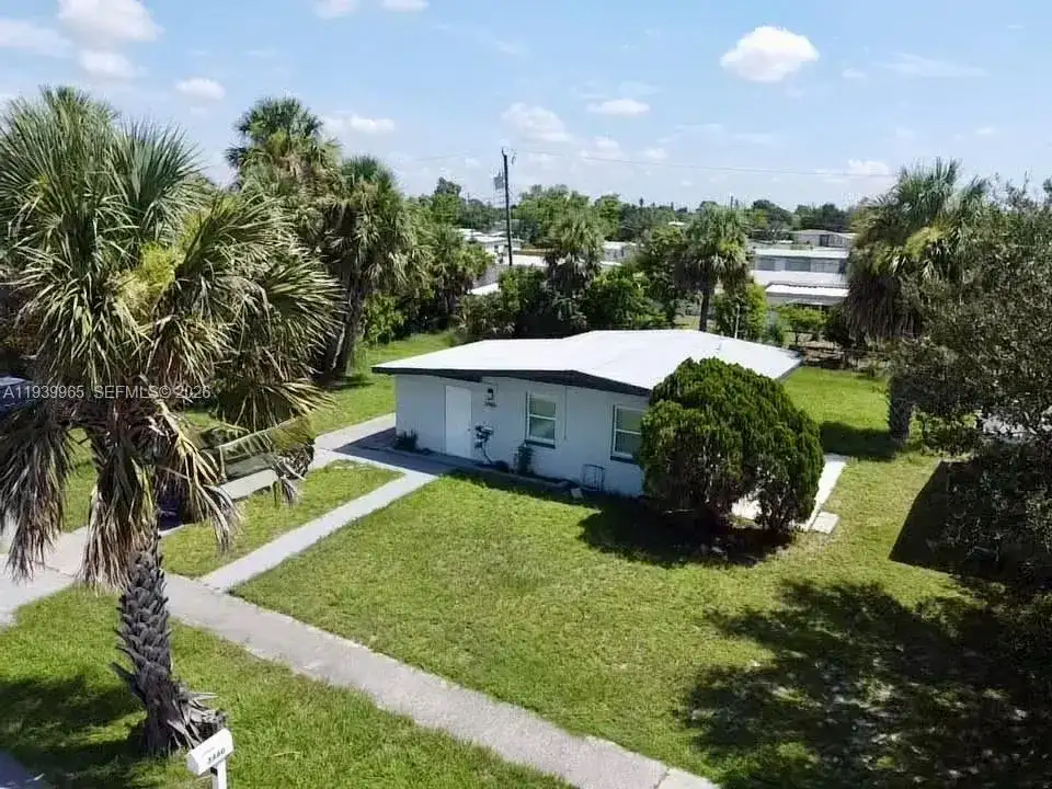3460 Normandy Dr, Port Charlotte FL 33952 photo 2