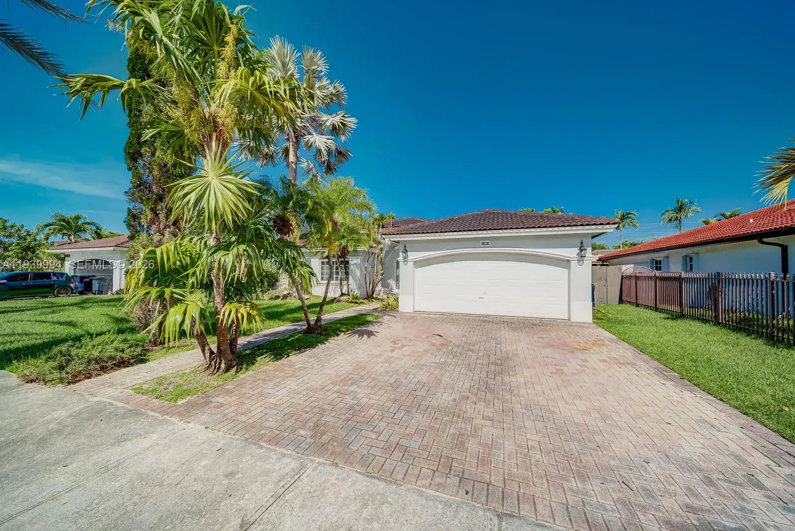 18128 SW 151st Ave, Miami FL 33187 photo 3