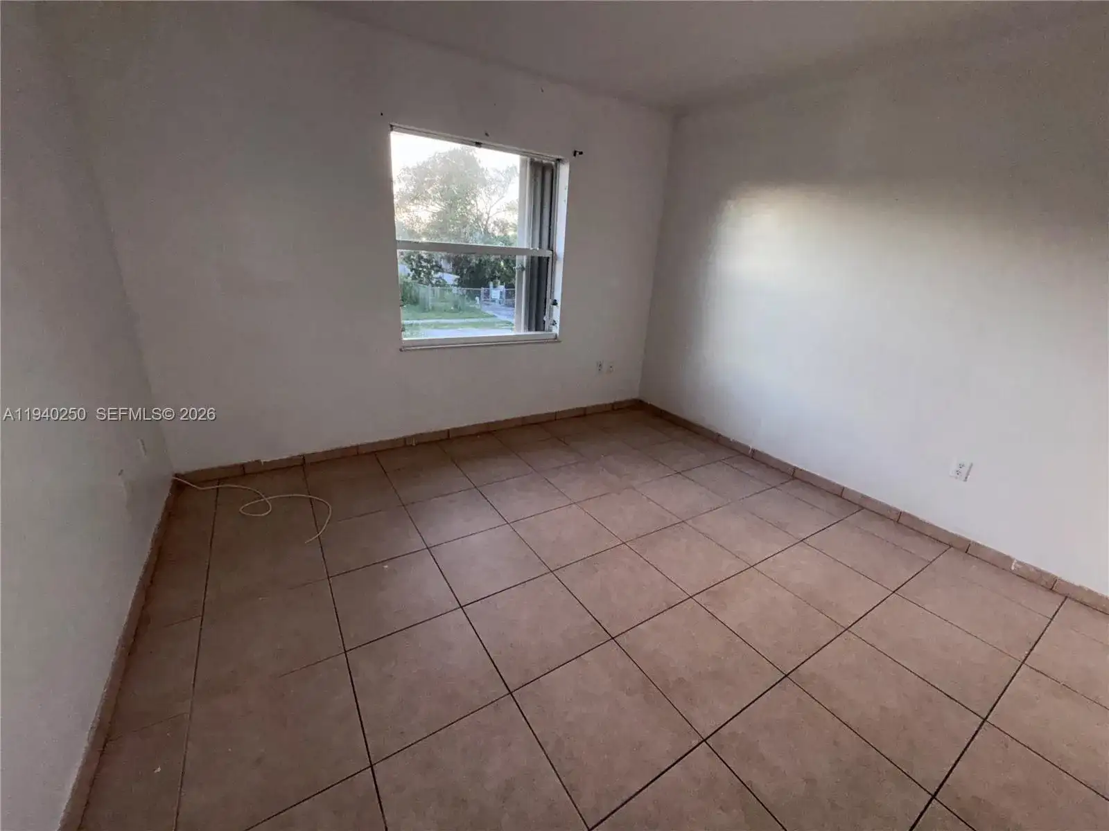 14140 NE 2nd Ct # 4, Miami FL 33161 photo 2