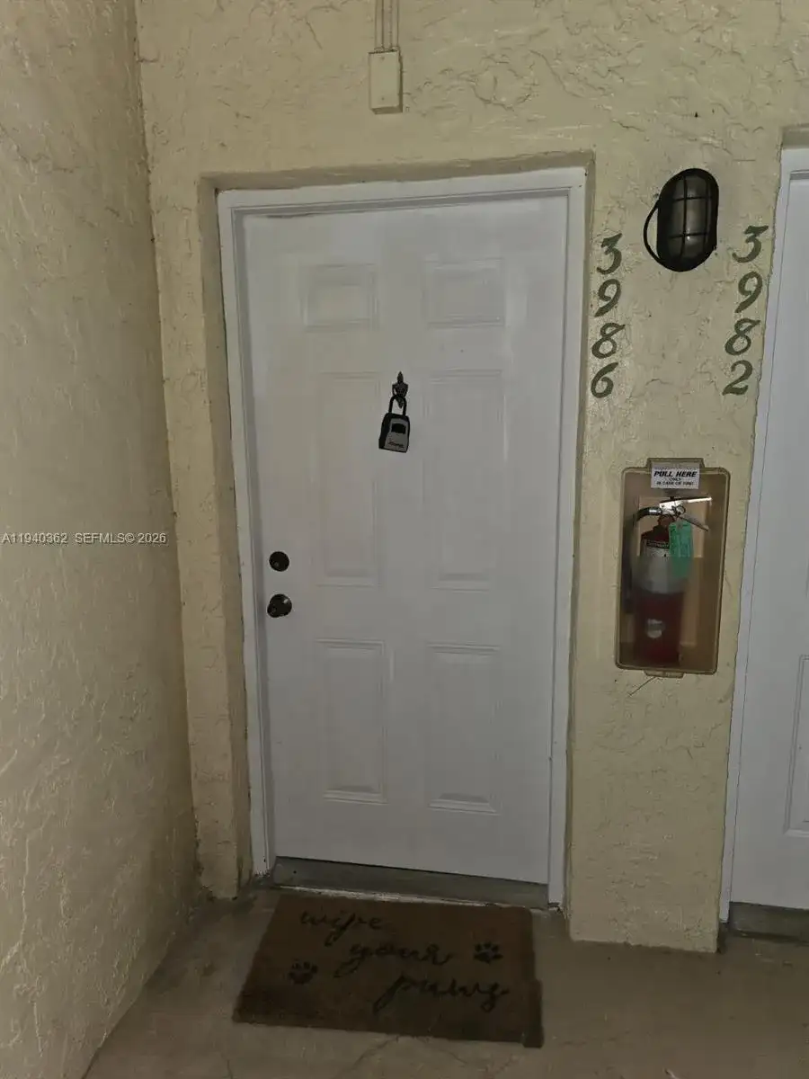 3986 NW 87th Ave # 3986, Sunrise FL 33351 photo 2