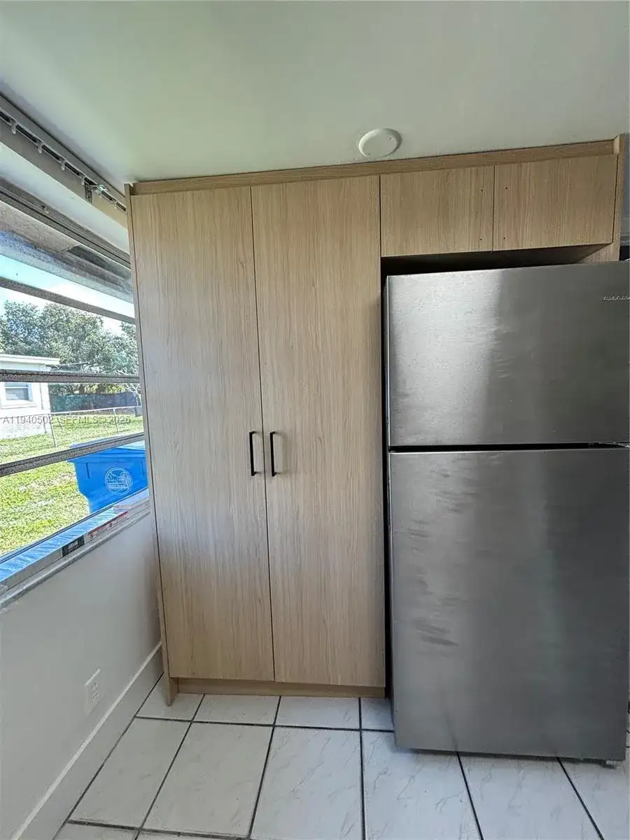 5904 SW 27th St, West Park FL 33023 photo 3