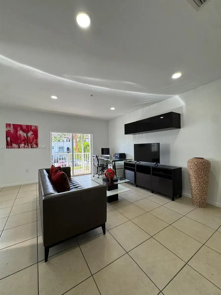 8800 NW 97th Ave # 211, Doral FL 33178 photo 5