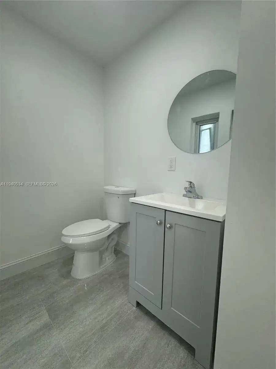 19340 Bel Aire Dr # 1, Cutler Bay FL 33157 photo 2