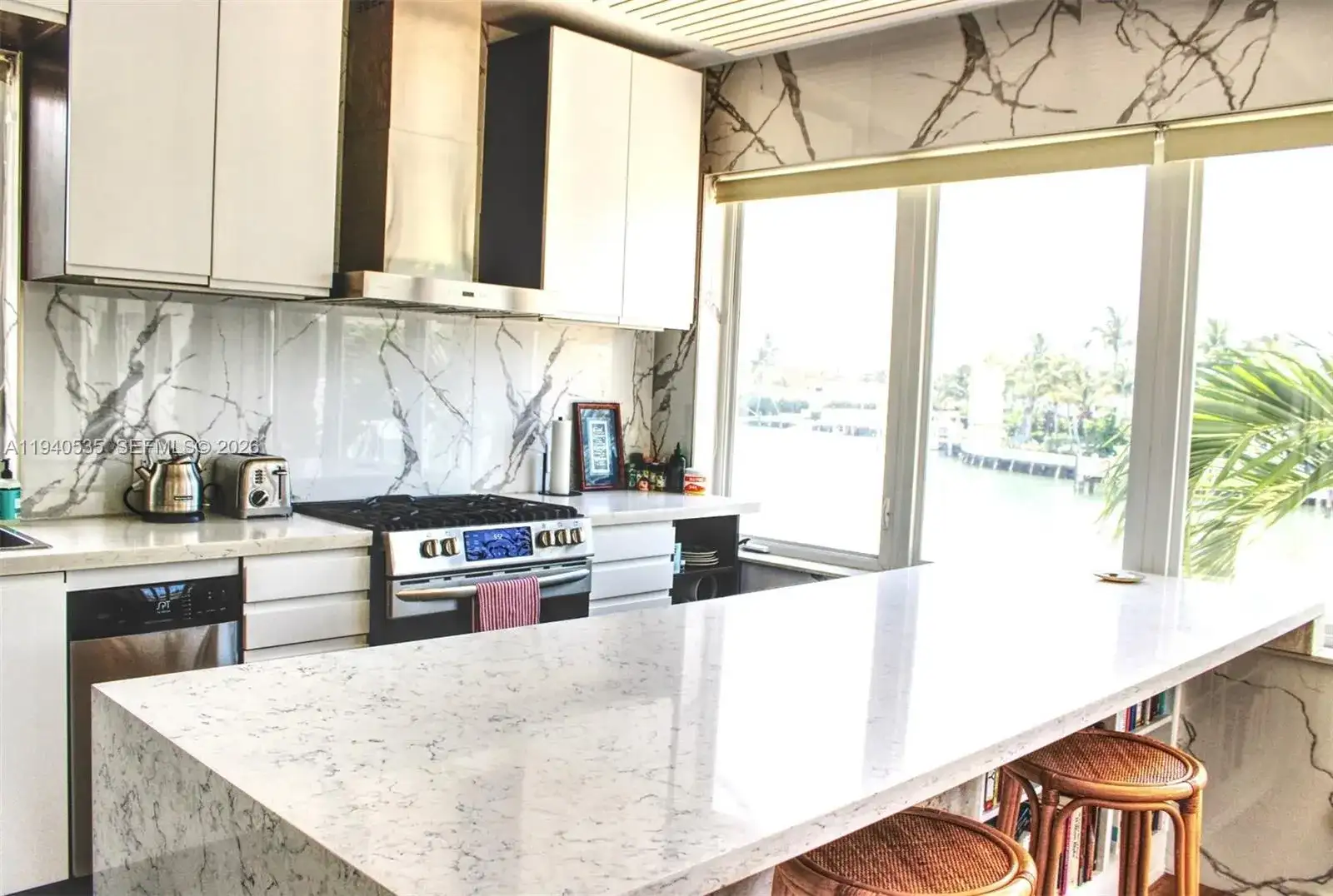 4710 Pine Tree Dr # 49, Miami Beach FL 33140 photo 4