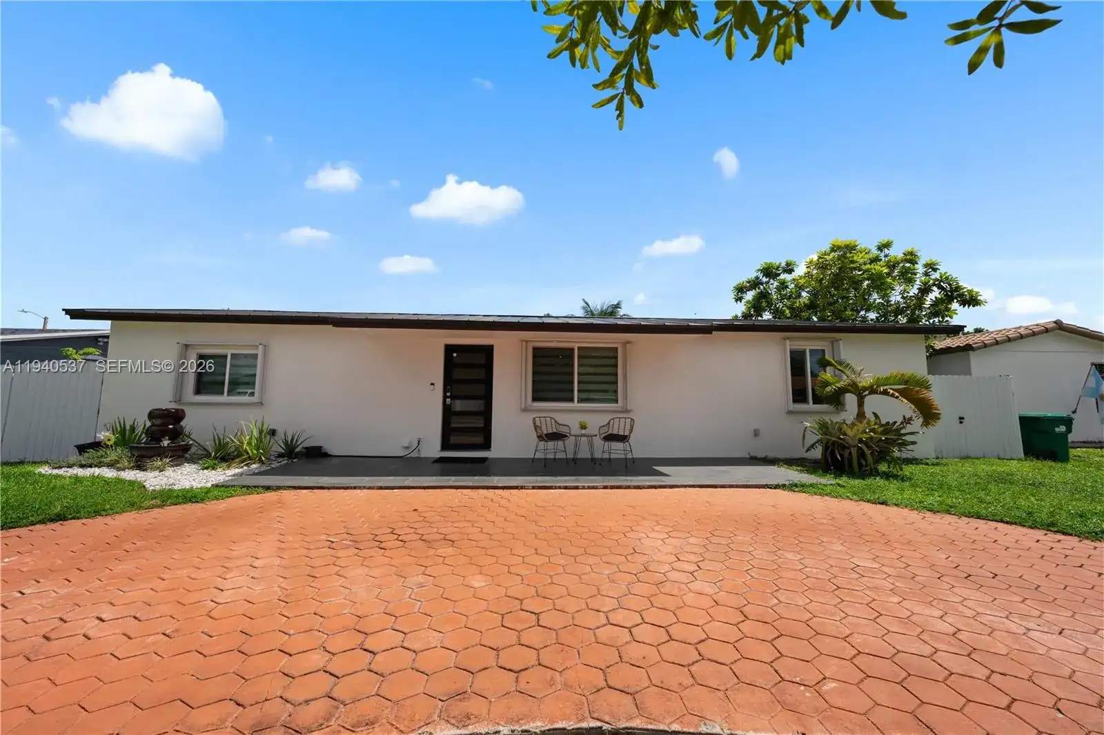 6423 SW 107th Pl, Miami FL 33173 photo 2