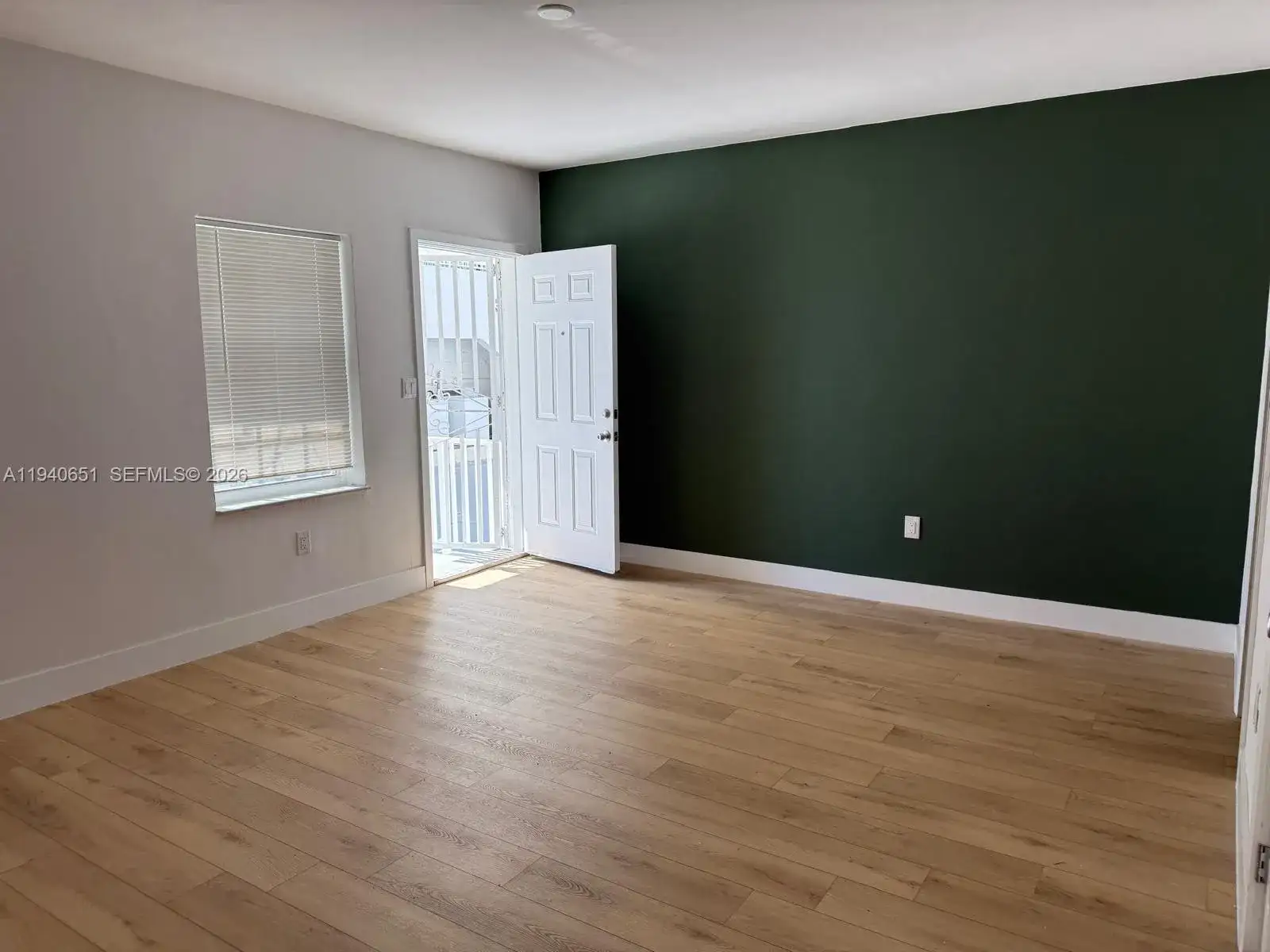7611 Harding Ave # 5, Miami Beach FL 33141 photo 5