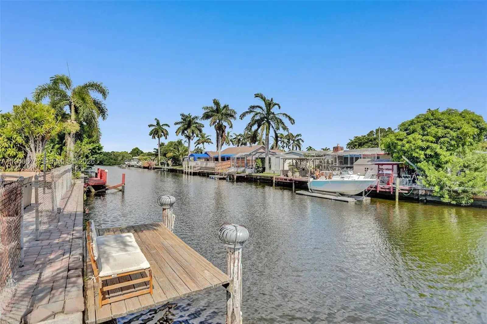 2827 Arthur St, Hollywood FL 33020 photo 3