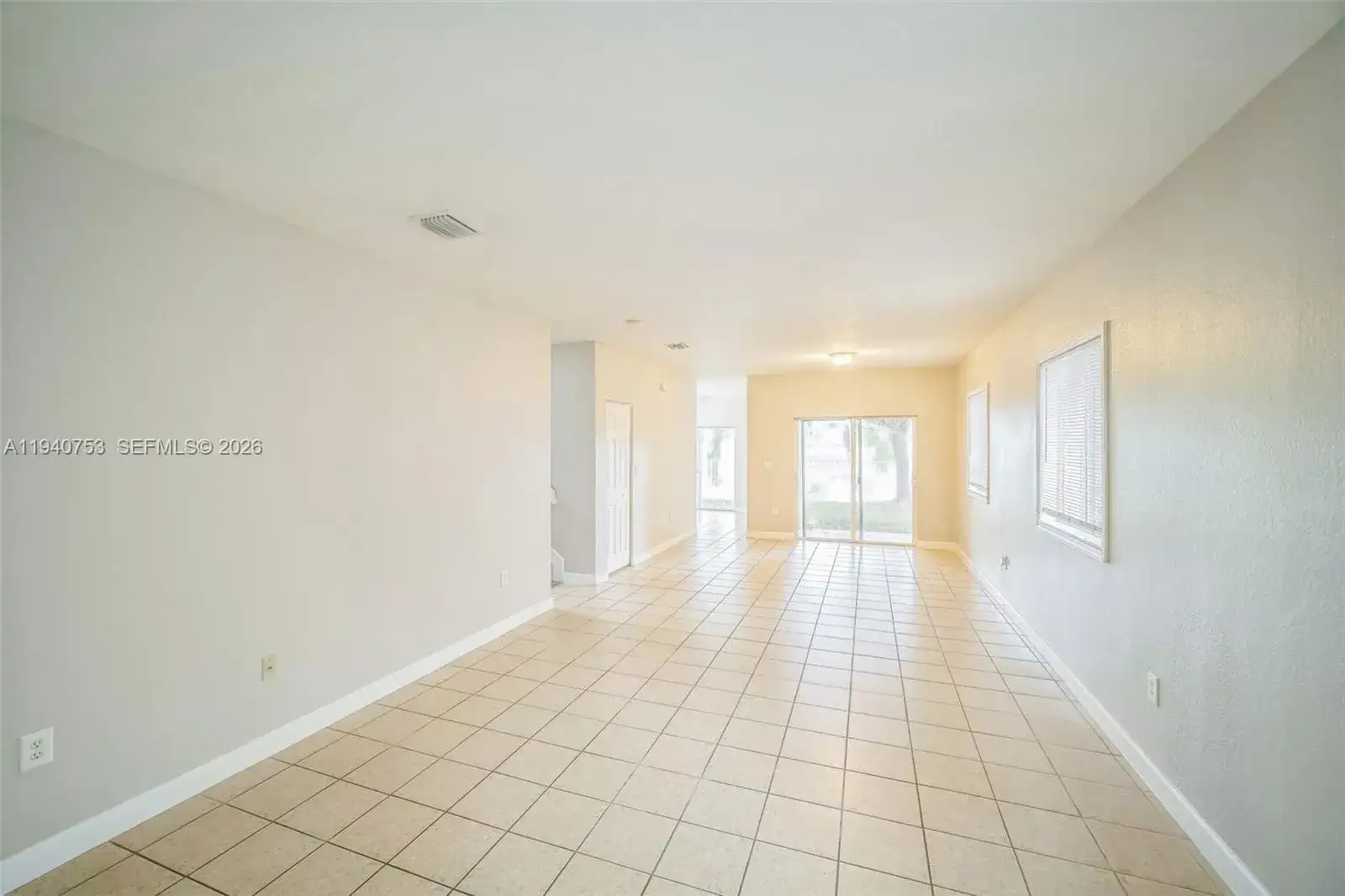 3223 SE 2nd Dr, Homestead FL 33033 photo 4