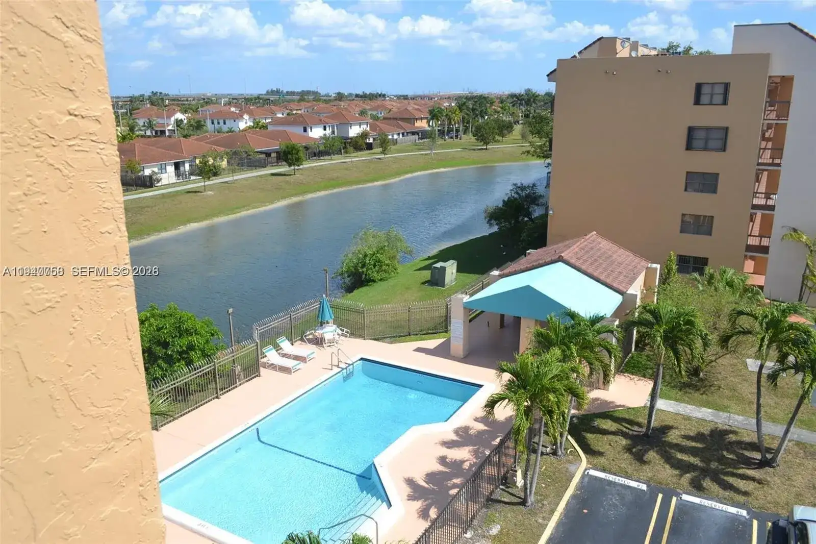 10155 NW 9th St Cir # 507, Miami FL 33172 photo 2