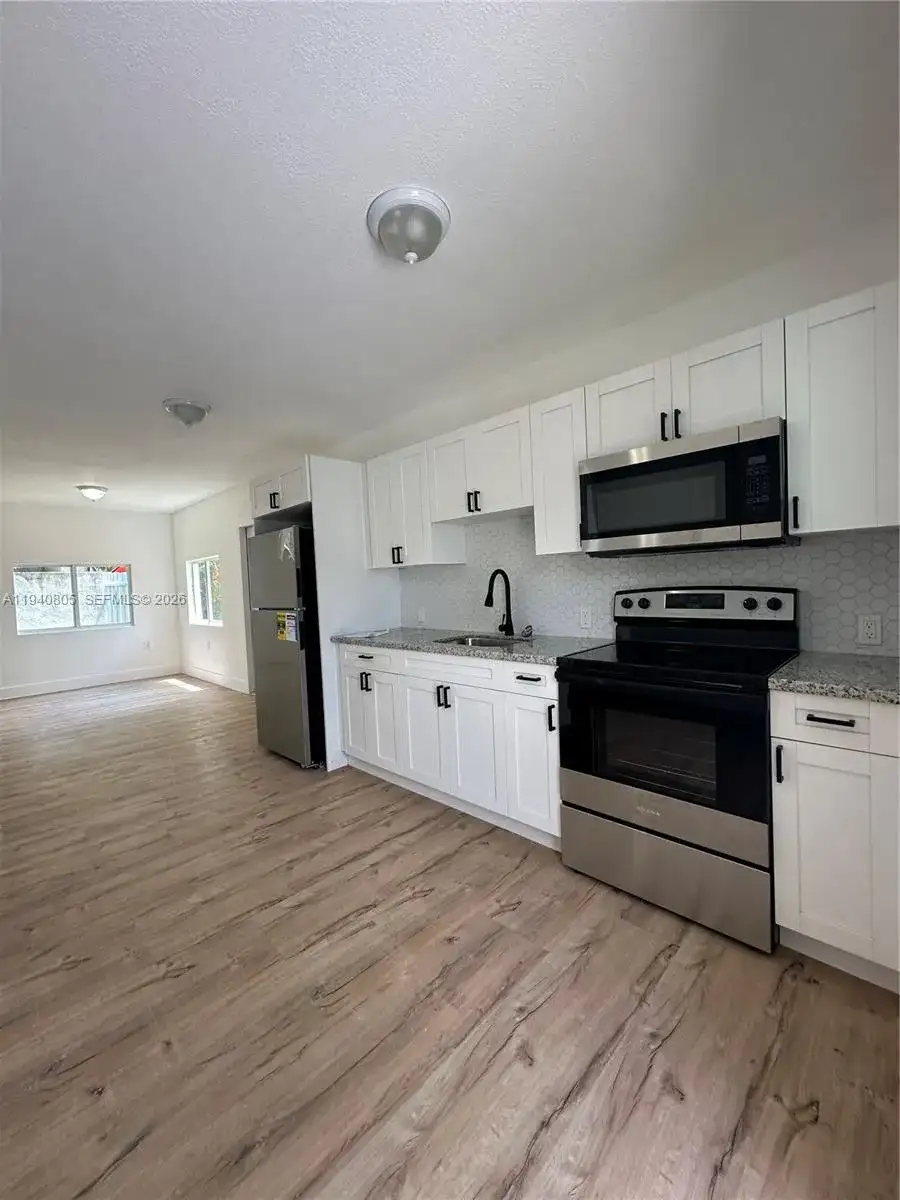 3123 NW 22nd Ct, Miami FL 33142 photo 3
