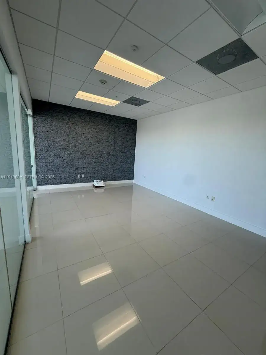 20200 Dixie Hwy # 805B, Aventura FL 33180 photo 4