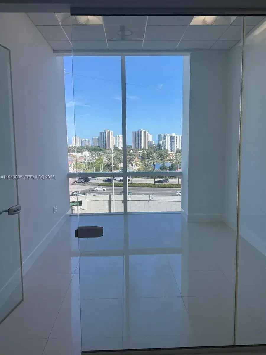 20200 Dixie Hwy # 805B, Aventura FL 33180 photo 5