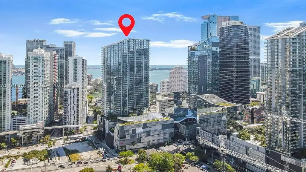 68 SE 6th St # 1710, Miami FL 33131 photo 3