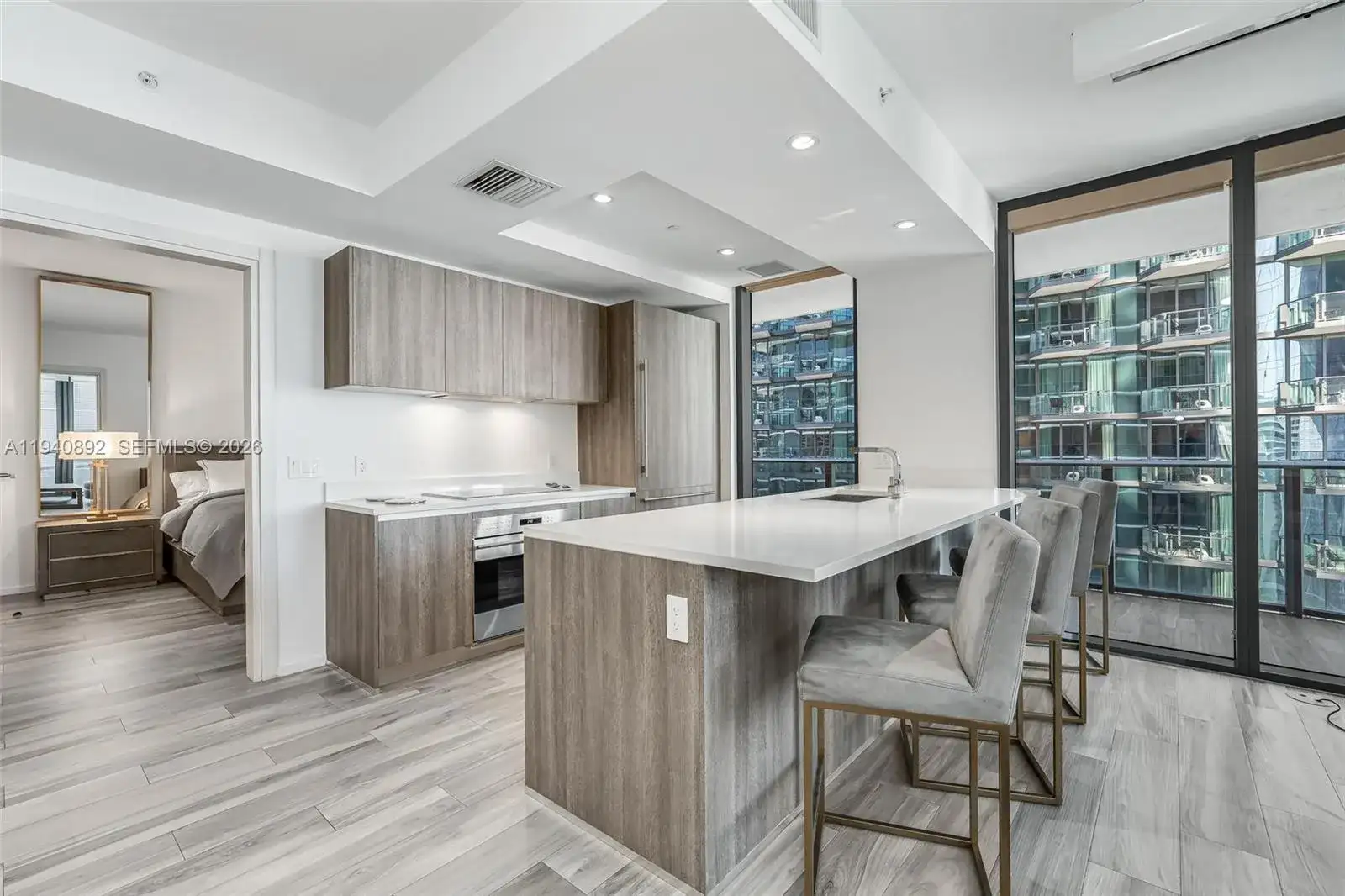 801 S Miami Ave # 2905, Miami FL 33130 photo 5