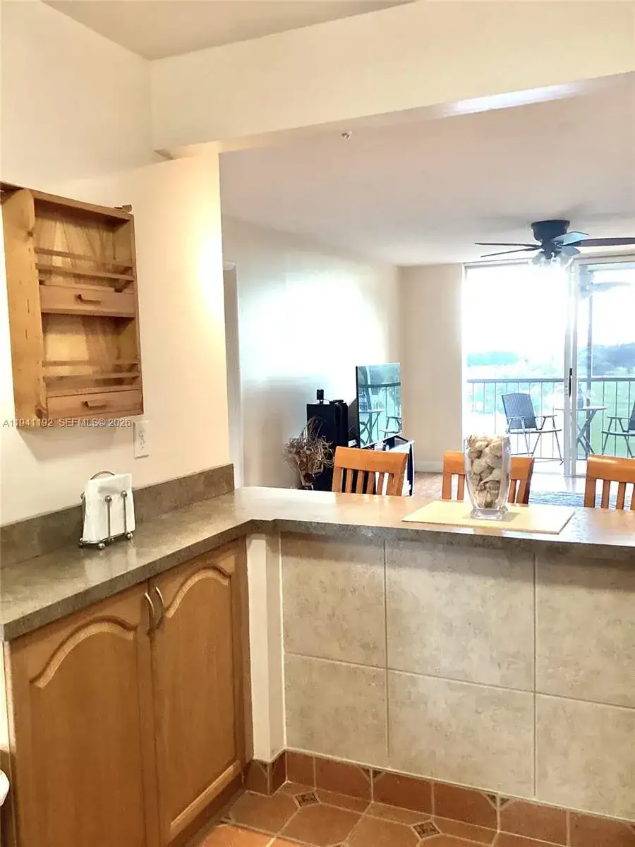 8900 Washington Blvd, Pembroke Pines FL 33025 photo 5