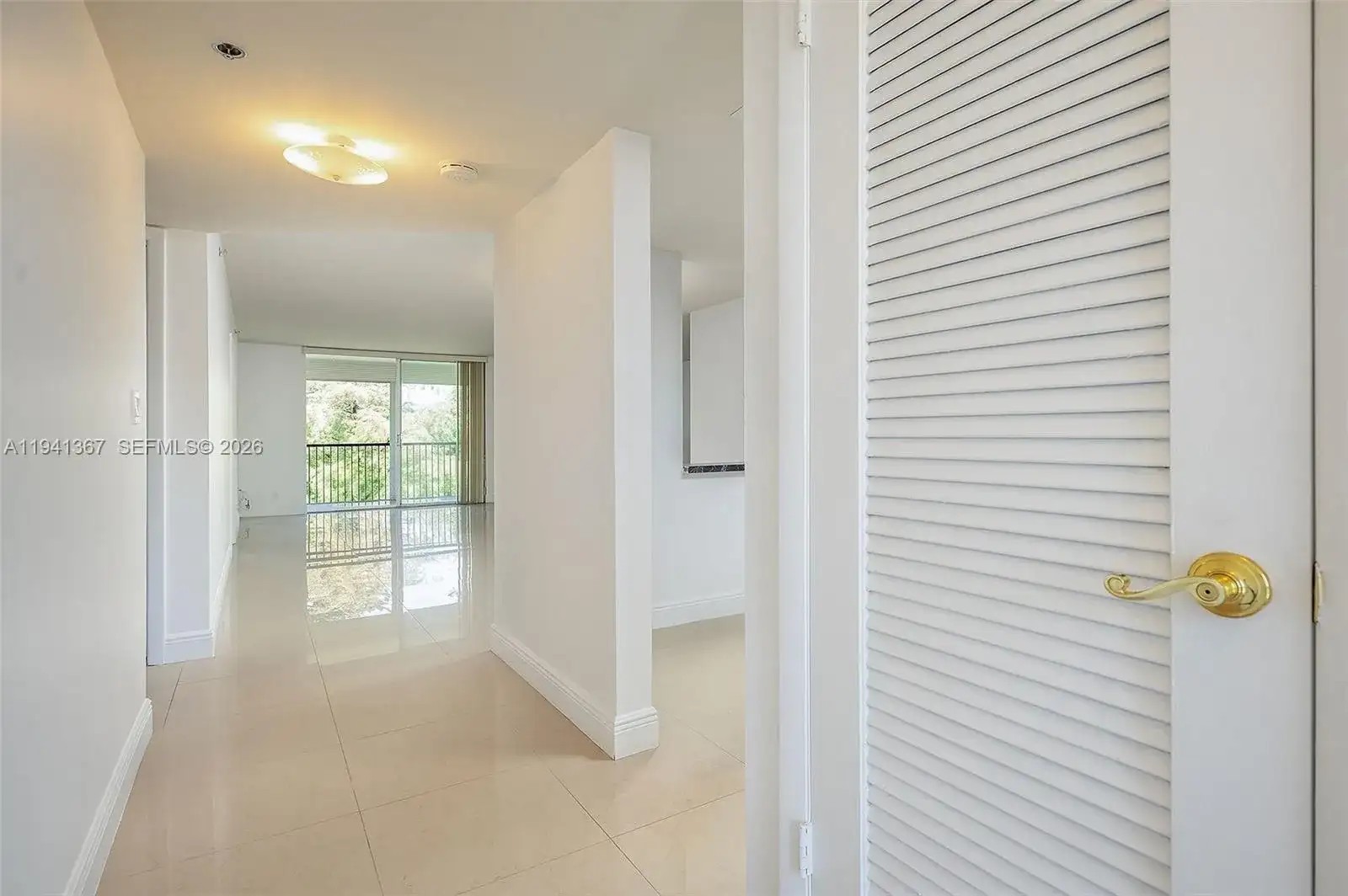 3150 W Rolling Hills Cir # 307, Davie FL 33328 photo 4