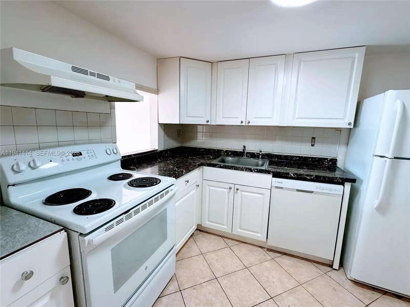 4364 NW 9th Ave # 3F, Deerfield Beach FL 33064 photo 3