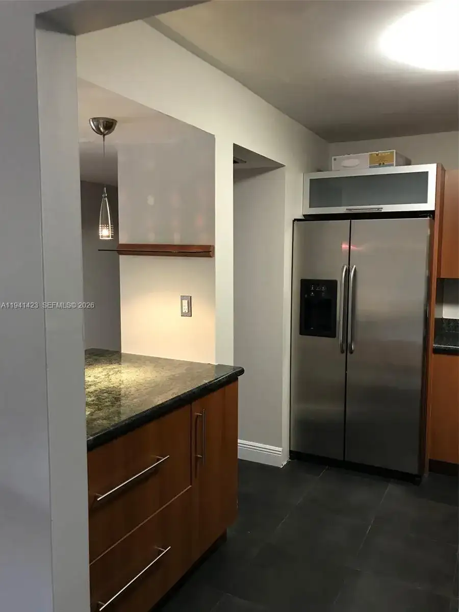 10431 N Kendall Dr # D106, Miami FL 33176 photo 2