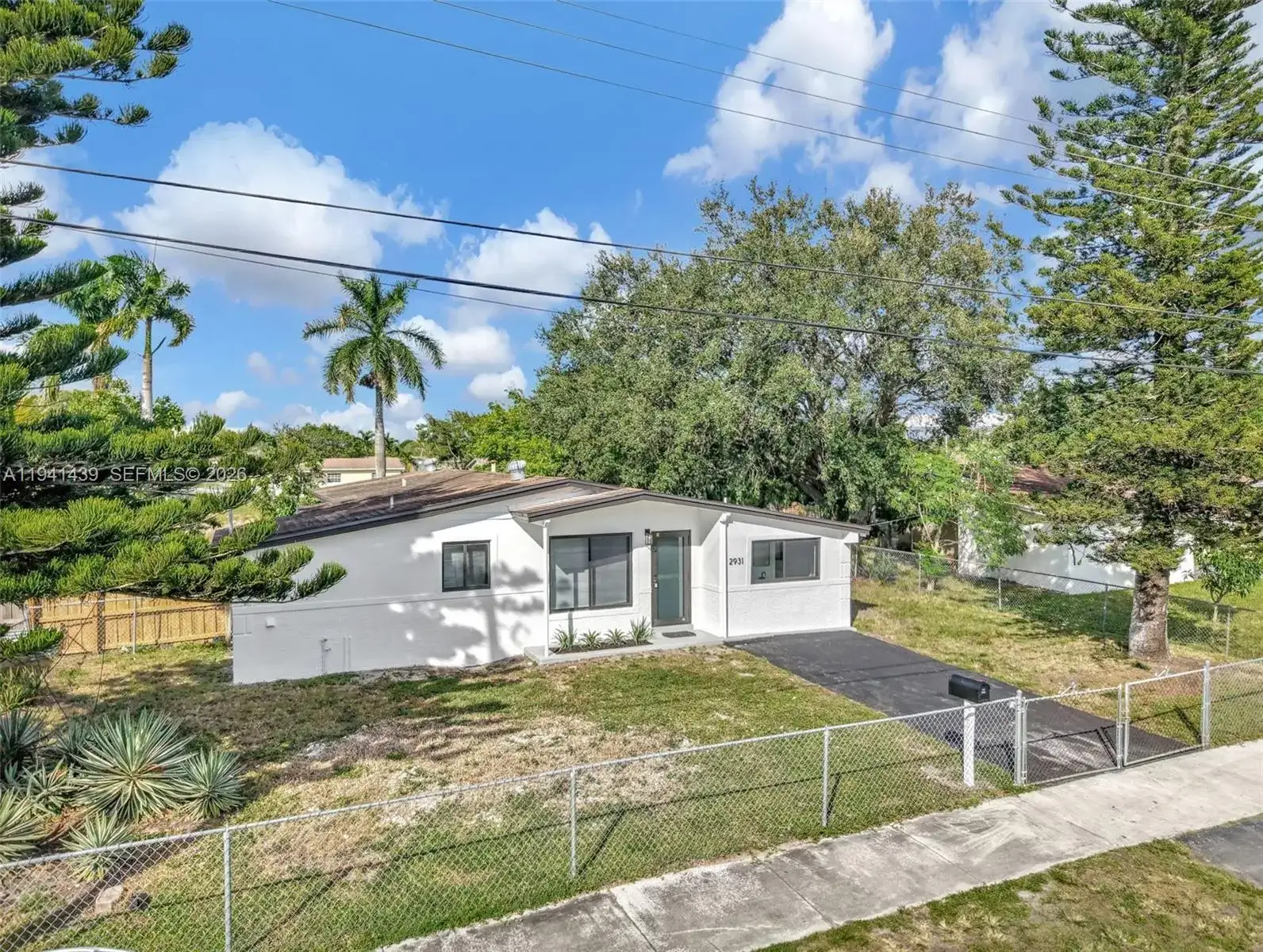 2931 NW 190th St, Miami Gardens FL 33056 photo 3
