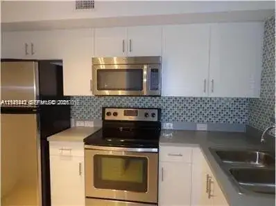 520 SW 111th Ave # 102, Pembroke Pines FL 33025 photo 3