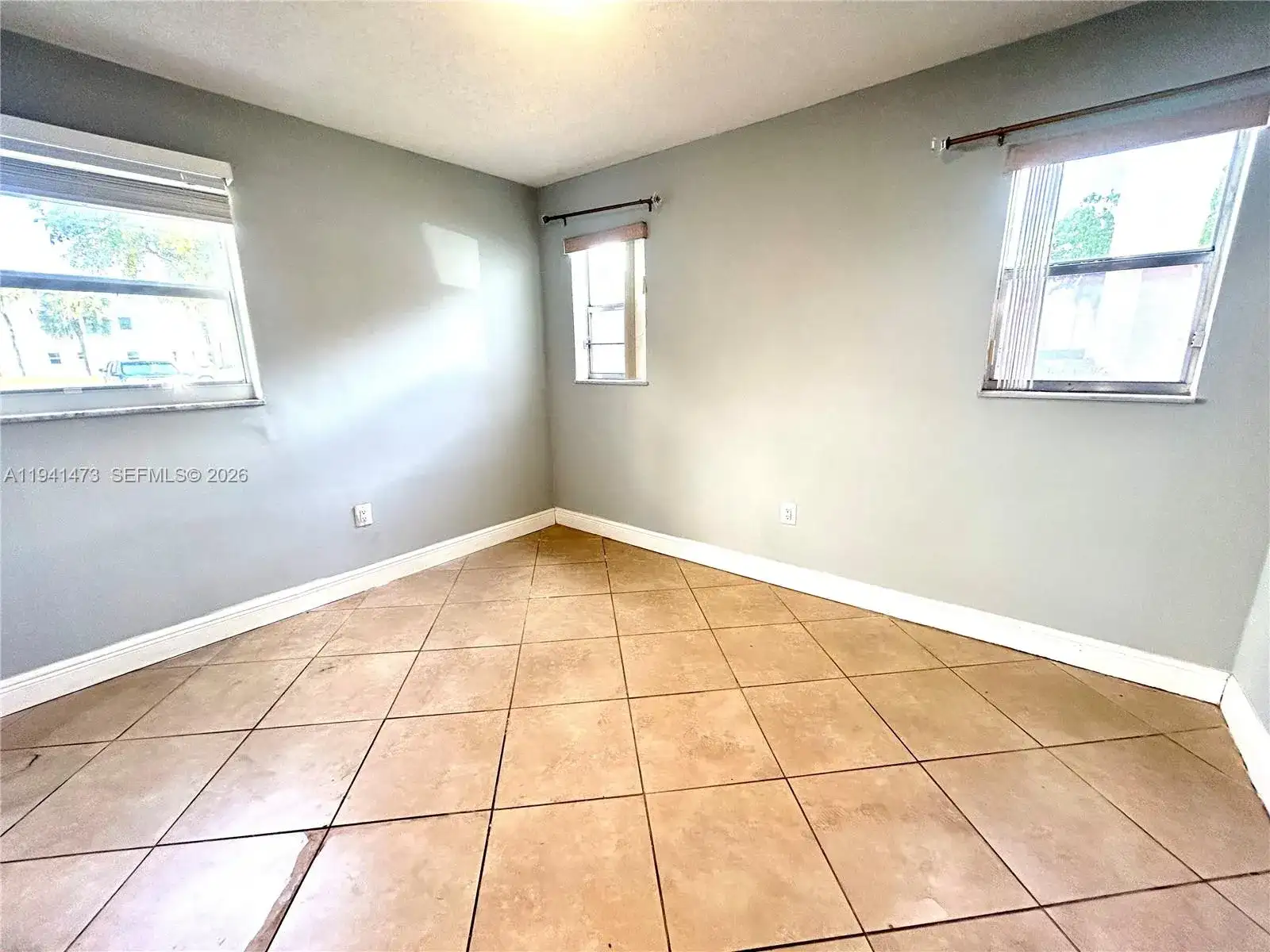 8300 Sunrise Lakes Blvd # 112, Sunrise FL 33322 photo 4