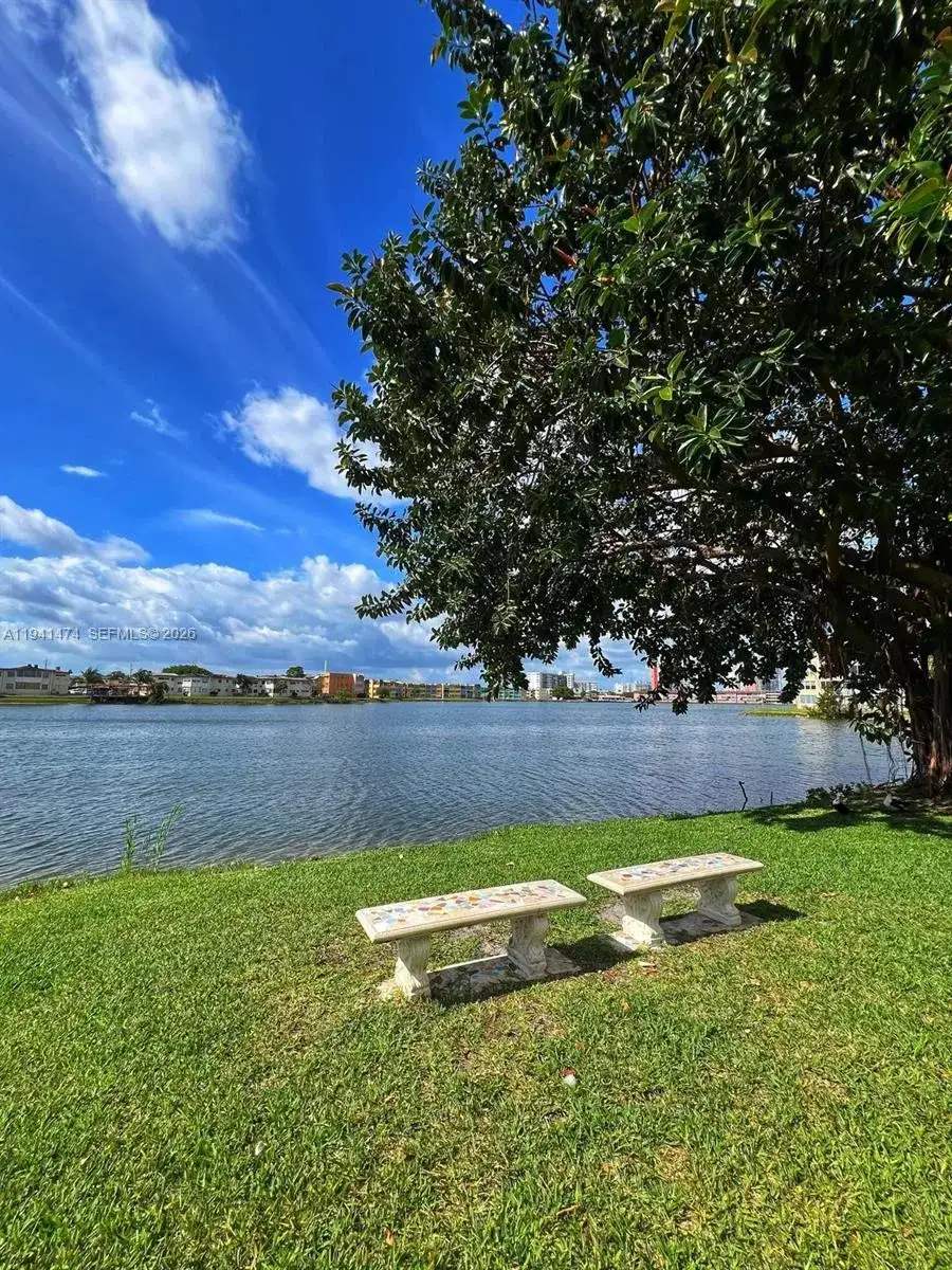 1670 NE 191st St # 3, Miami FL 33179 photo 3