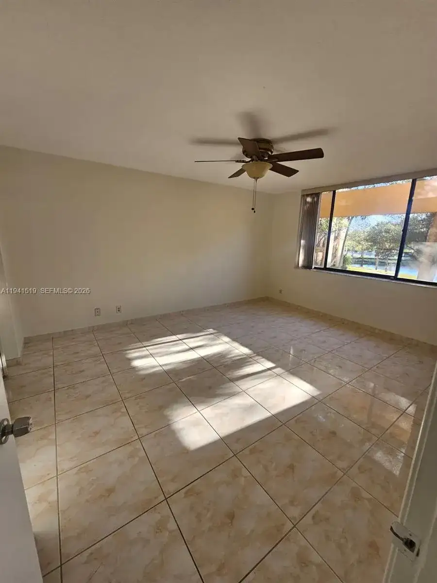 8592 W Sunrise Blvd # 209, Plantation FL 33322 photo 5