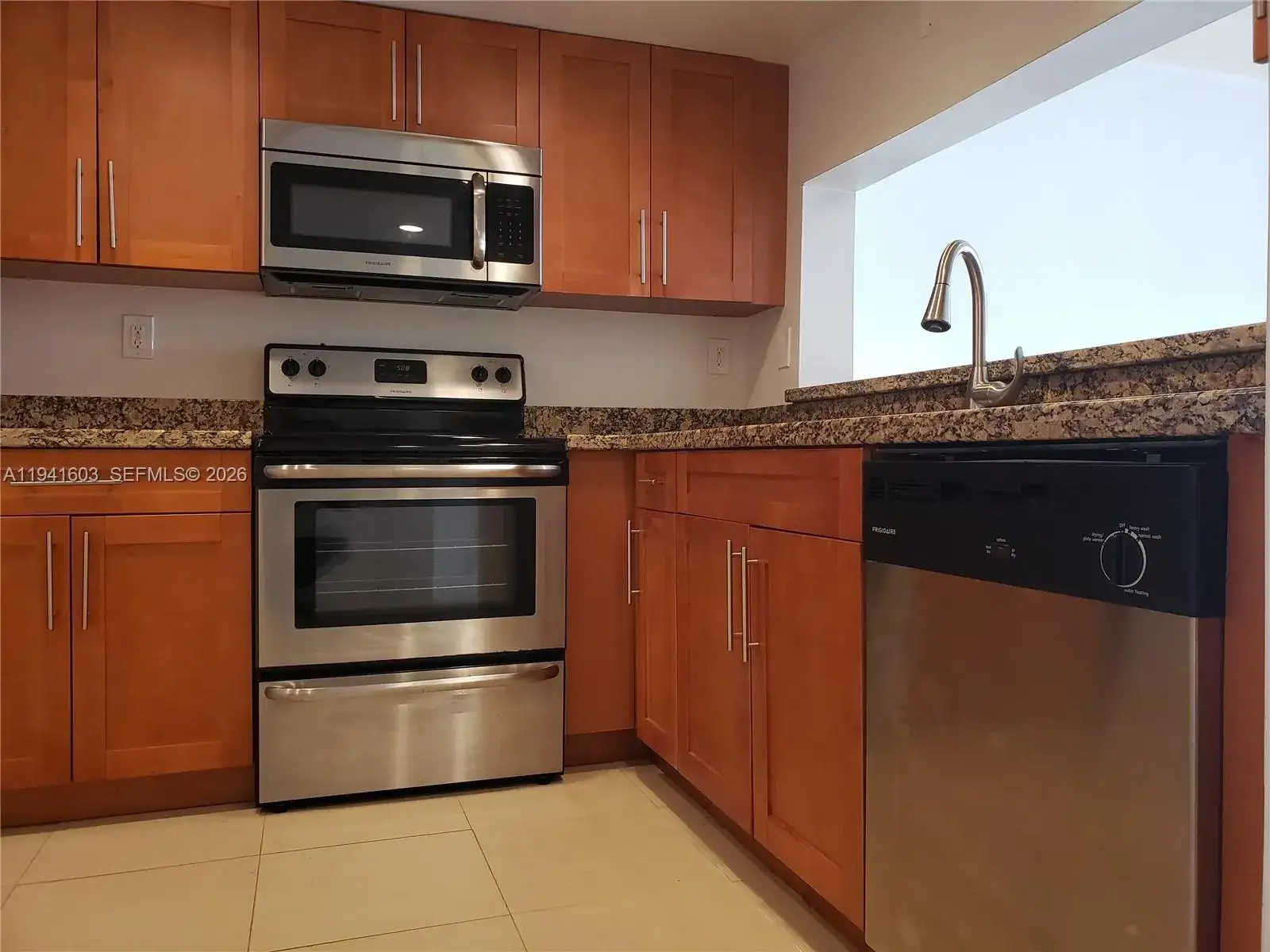 461 SW 113th Way # 461, Pembroke Pines FL 33025 photo 3
