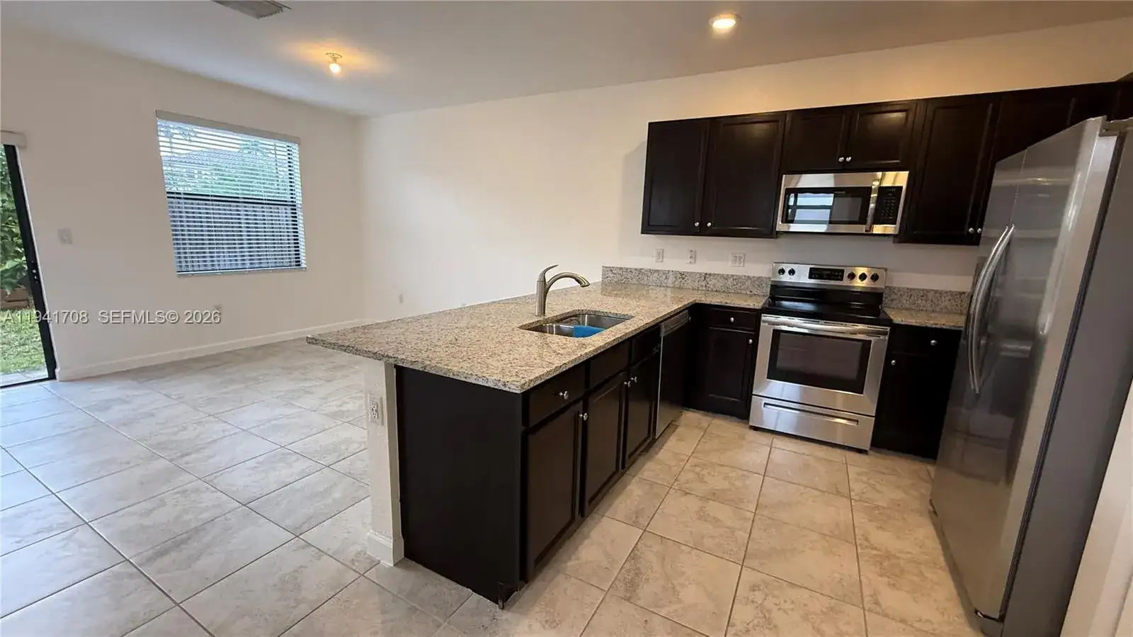 11381 SW 248th Ln, Homestead FL 33032 photo 4