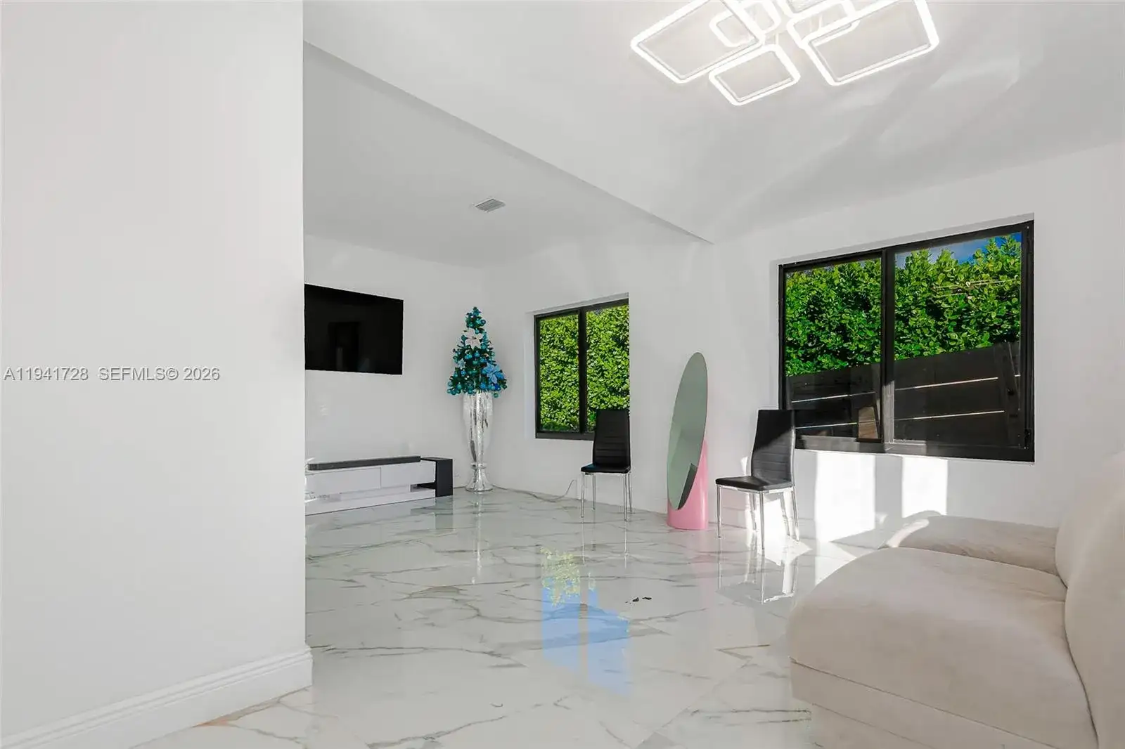 1683 NE 168th St, North Miami Beach FL 33162 photo 4