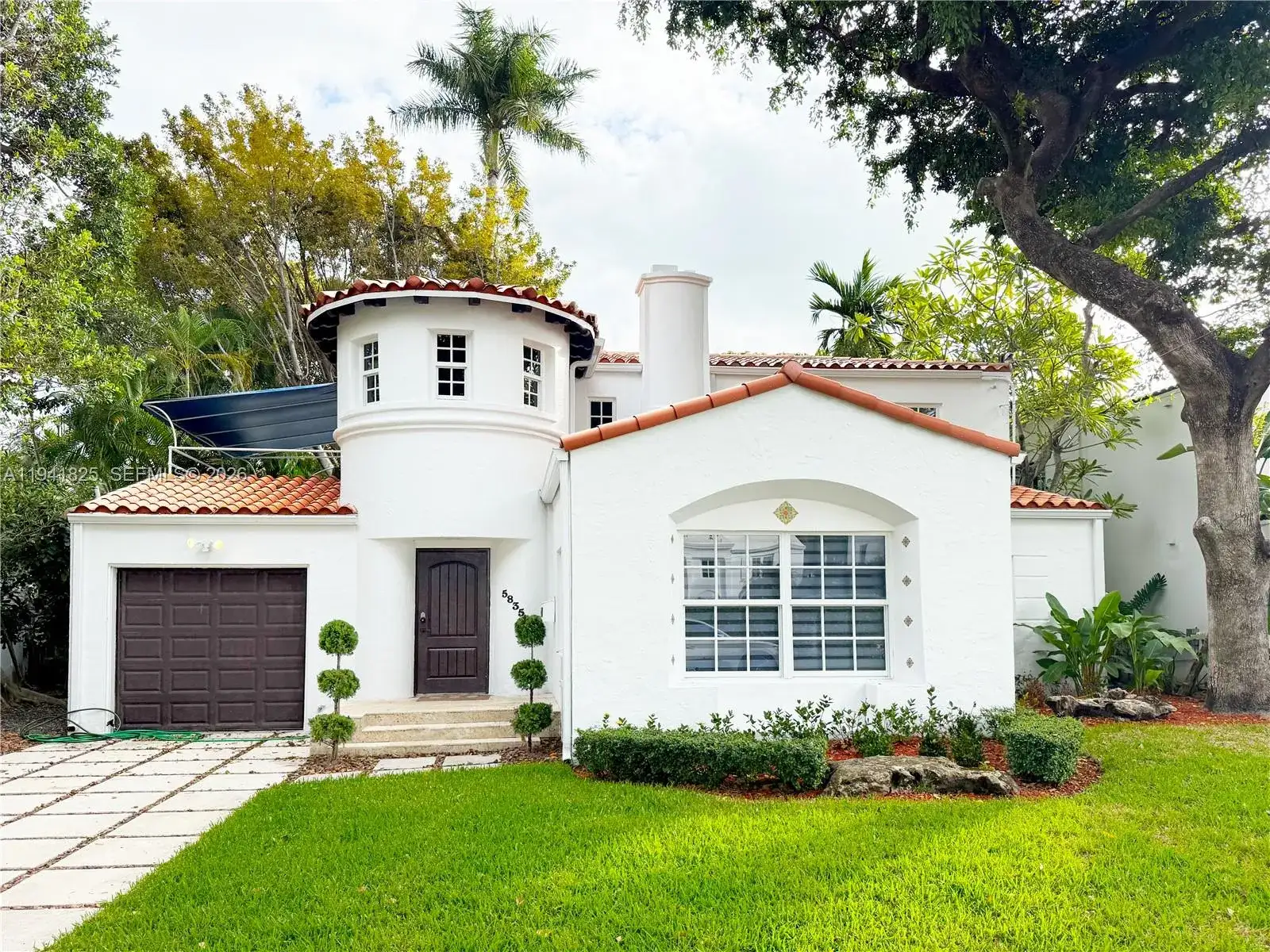 5835 La Gorce Dr, Miami Beach FL 33140 photo 2